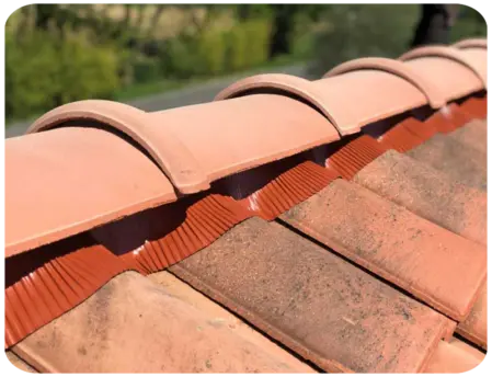 Rénovation de faîtage couvreur Angoulême Charente